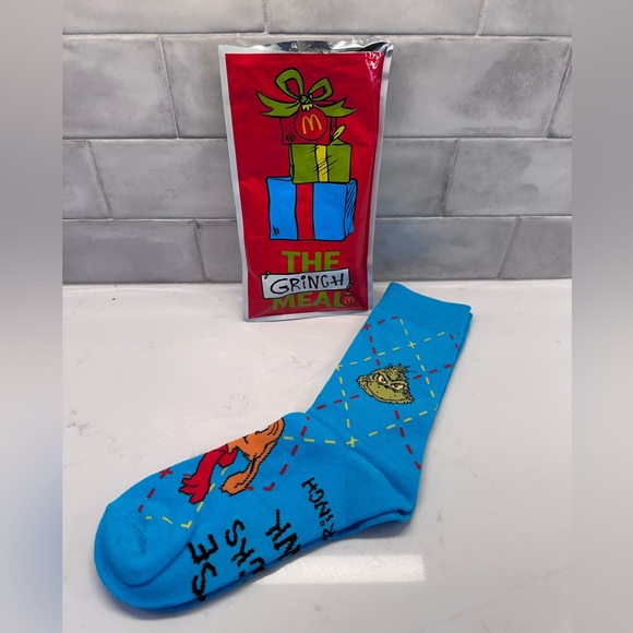 The Grinch Meal Socks Christmas Edition 2025 One Size Blue Color Collectible - Picture 3 of 4